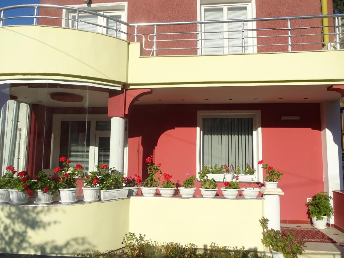 Стаи За Гости Ве-Бо-Ли** Bankya Exterior foto
